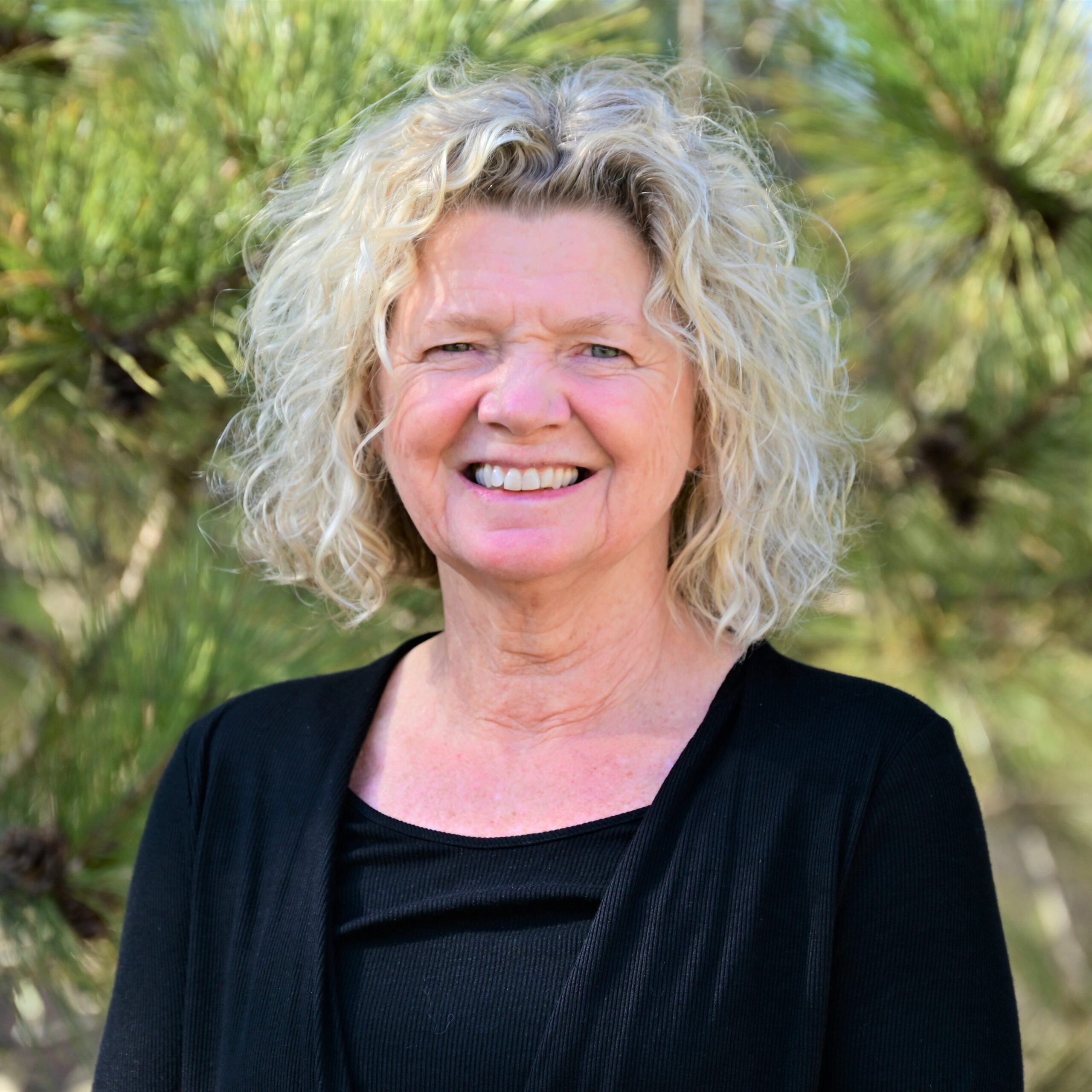 headshot of Wendy Anders.