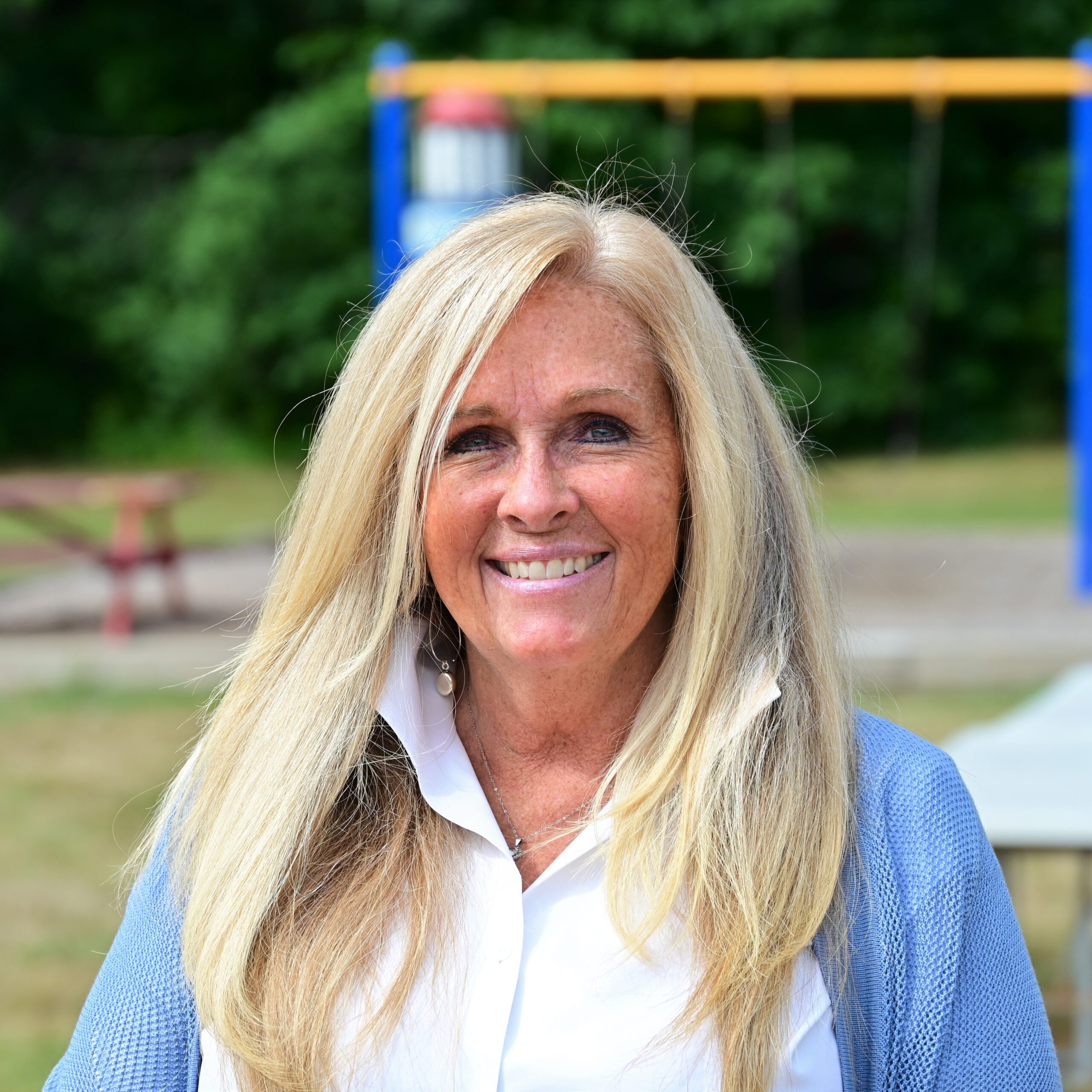 Headshot of Kimberly Holmes